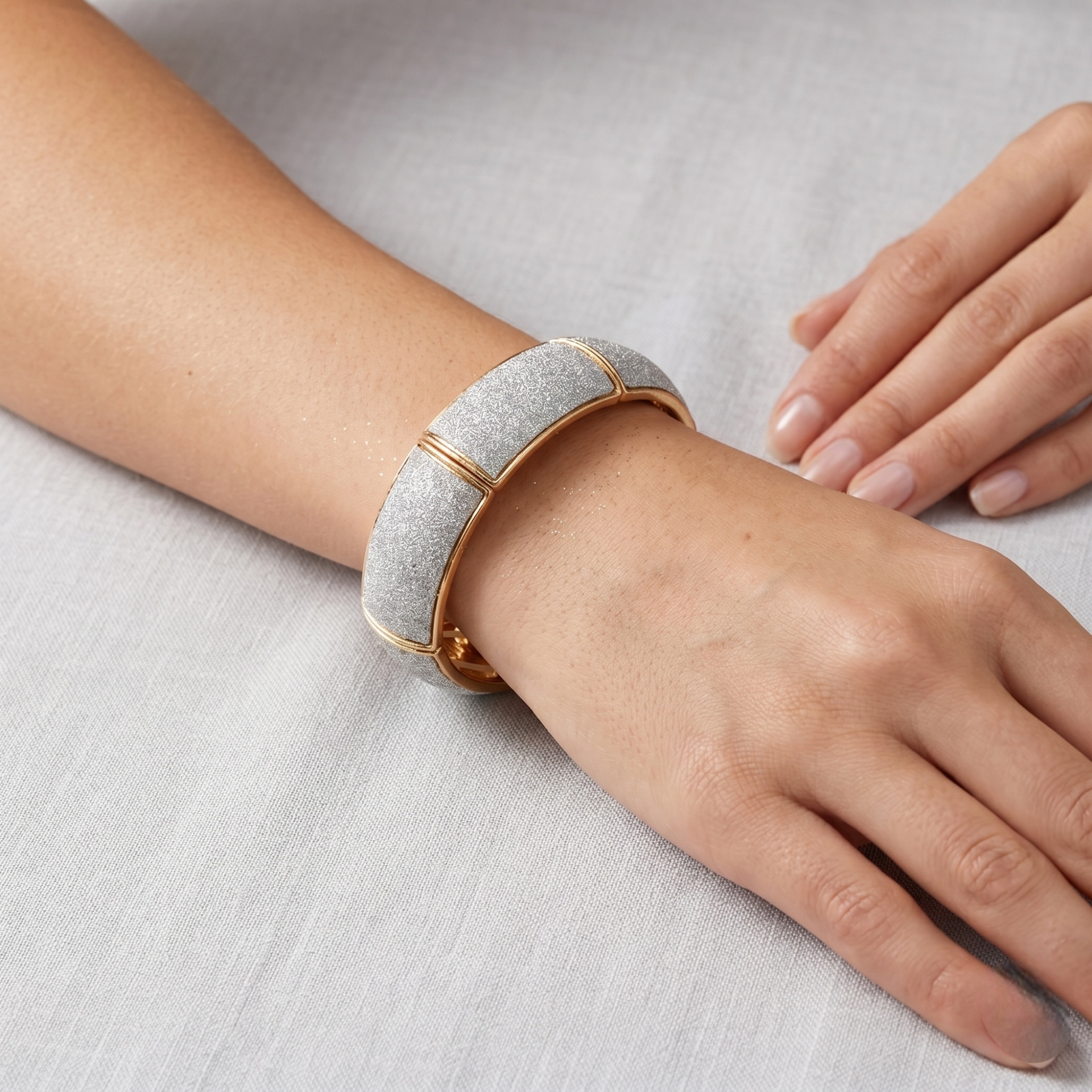 GOLD GLITTER STRETCH BRACELET #SQ414-GLGLITTER (DA1-DB1)