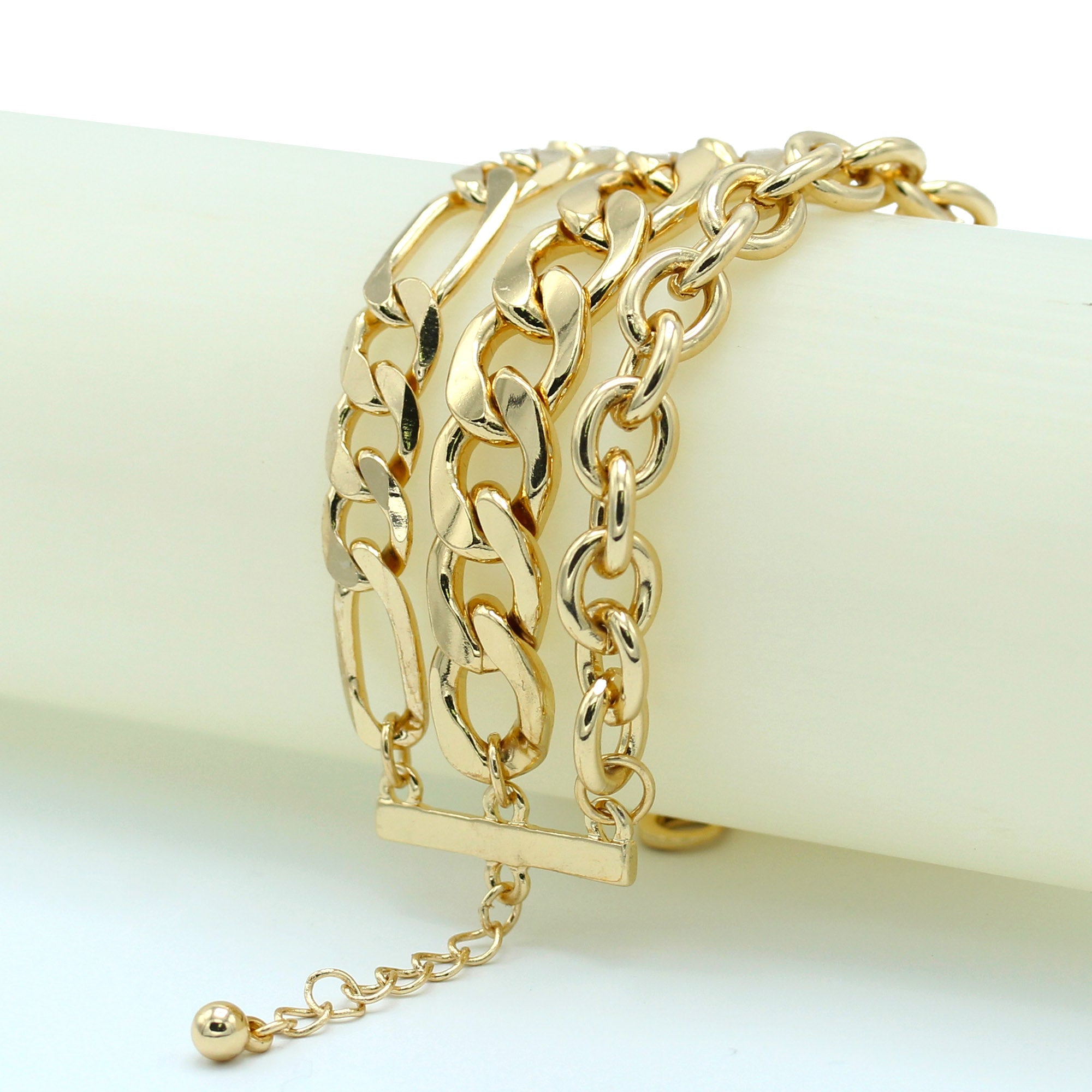 Gold Multi-Layer Curb Chain Bracelet 7.5
