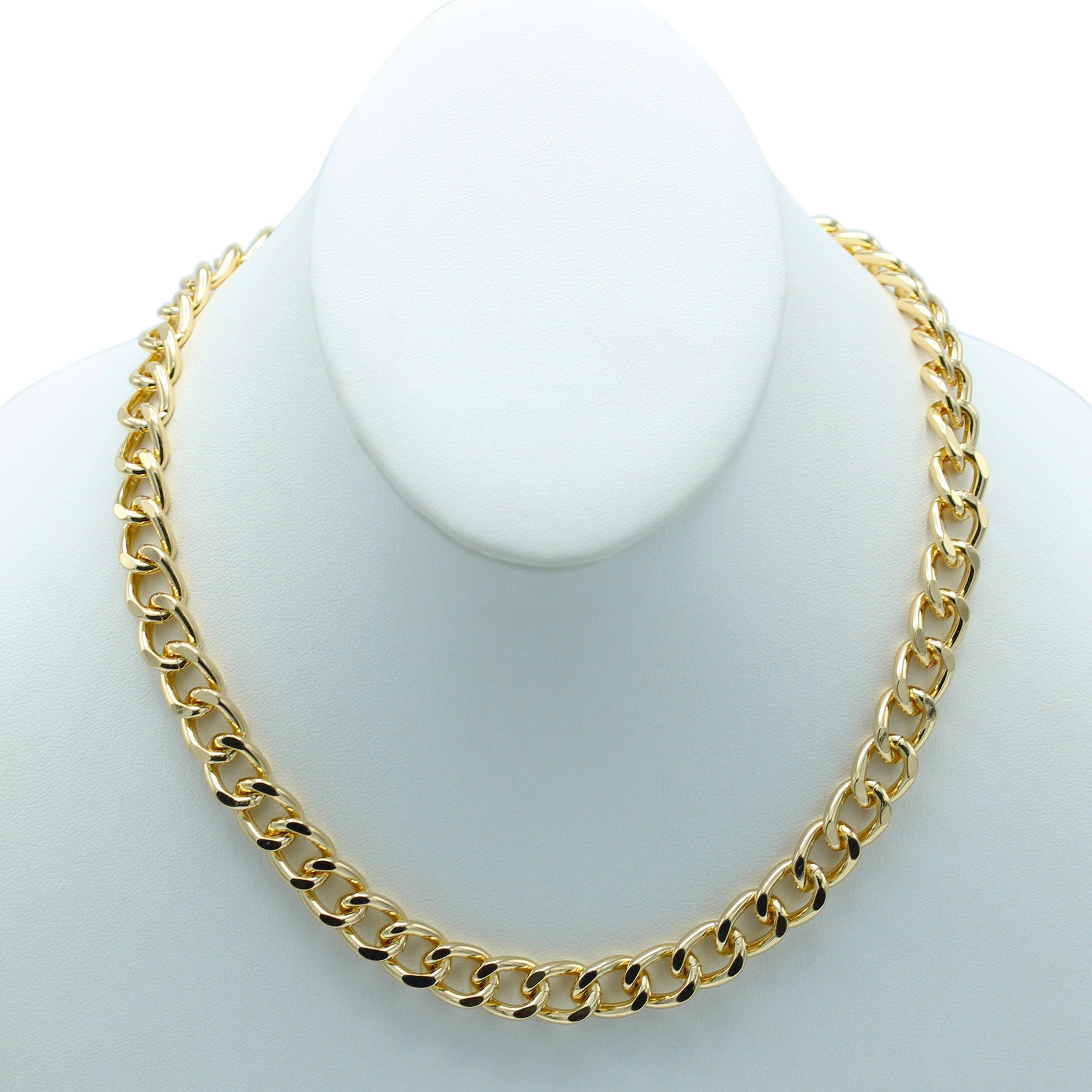 Gold Flat Curb Chain Necklace – Sleek & Stylish Unisex Jewelry 18
