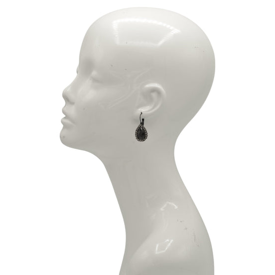 Black and White Faceted Stone Tear Drop Earrings #256BK3101 (1D8)