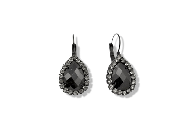 Black and White Faceted Stone Tear Drop Earrings #256BK3101 (1D8)