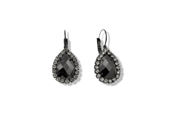 Black and White Faceted Stone Tear Drop Earrings #256BK3101 (1D8)