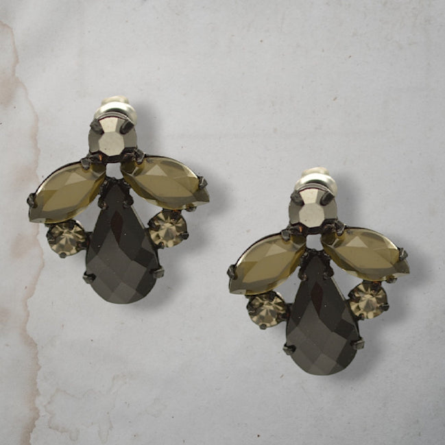 Black And Smokey Faceted Stone Stud Earrings #256BK3201 (1D8)