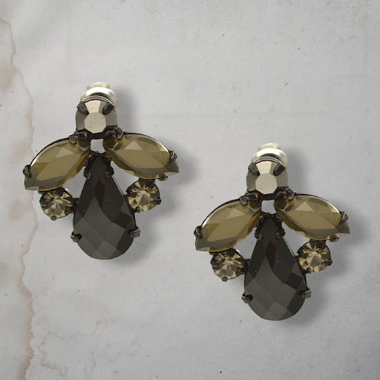 Black And Smokey Faceted Stone Stud Earrings #256BK3201 (1D8)