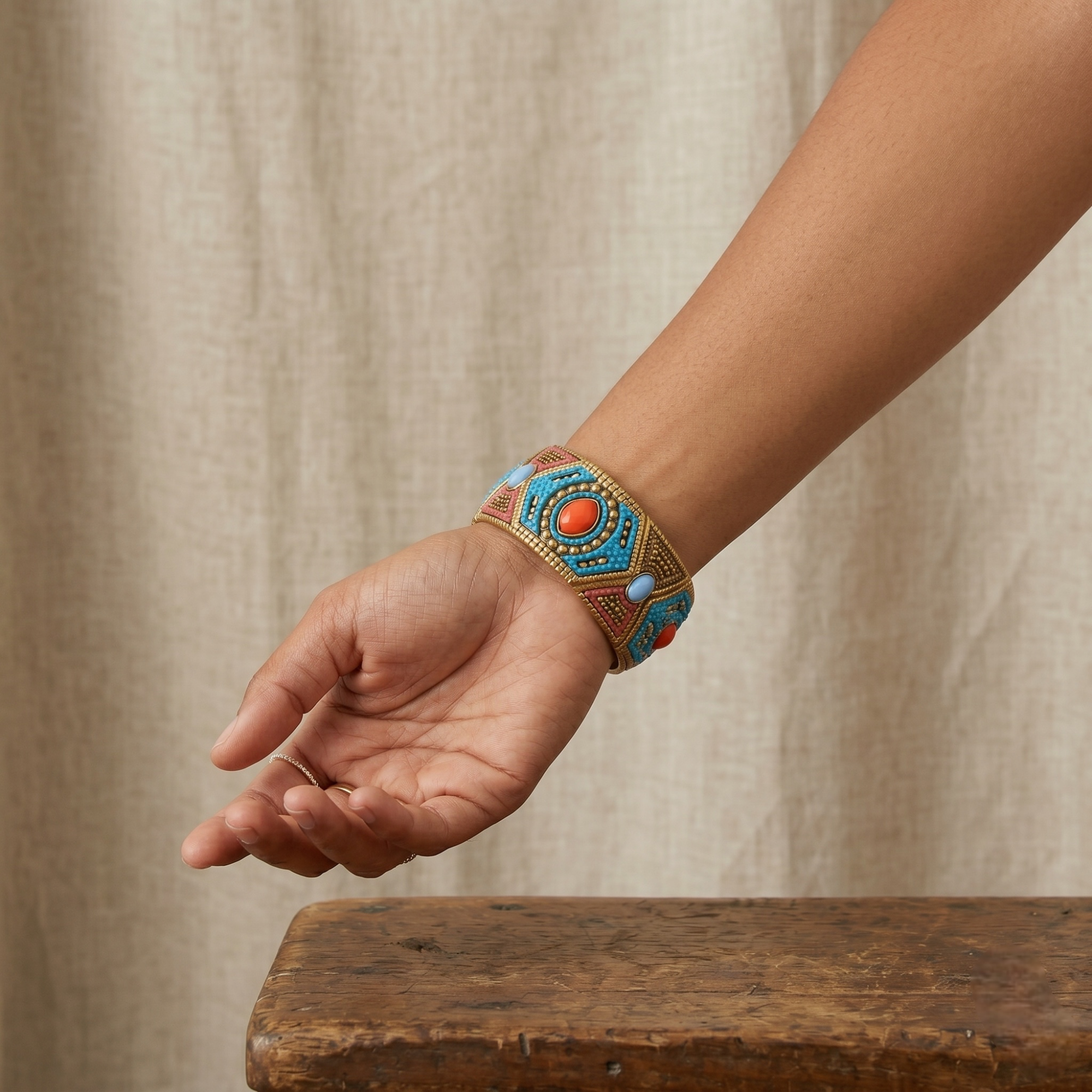 GOLD MULTI COLOR MEMORY WIRE STRETCH  BRACELETS #SWR-CP1956 (SC18/SD18)