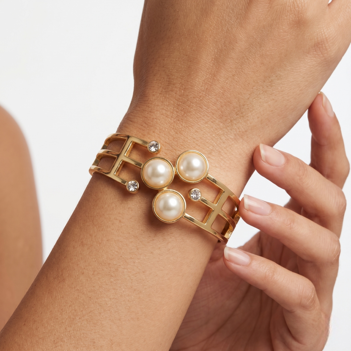 Gold Pearl Crystal Open Cuff Bracelet – Elegant Statement Costume Jewelry 2.5