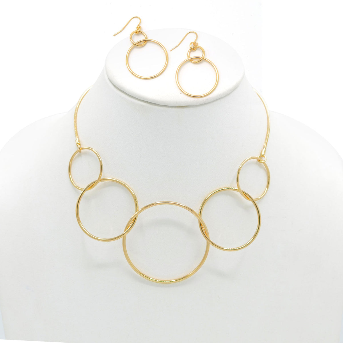 GOLD INTERLOCKING CIRCLE NECKLACE AND EARRINGS SET #HNN+E88835-1GD (AF3)