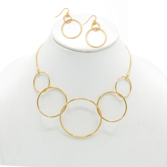 GOLD INTERLOCKING CIRCLE NECKLACE AND EARRINGS SET #HNN+E88835-1GD (AF3)