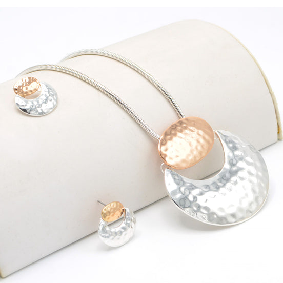 TWO-TONE HAMMERED METAL NECKLACE AND EARRINGS SET#SQMDD-0082X(LF20-LE20)