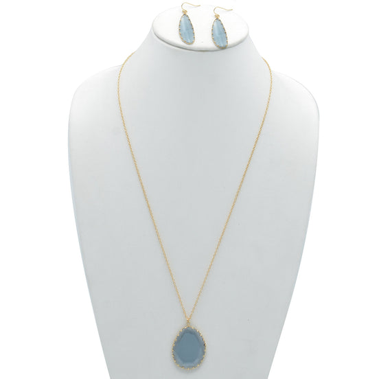 GOLD BLUE CRYSTAL PENDANT NECKLACE AND EARRINGS SET# SW-YGX18101120GBLU (LH9)