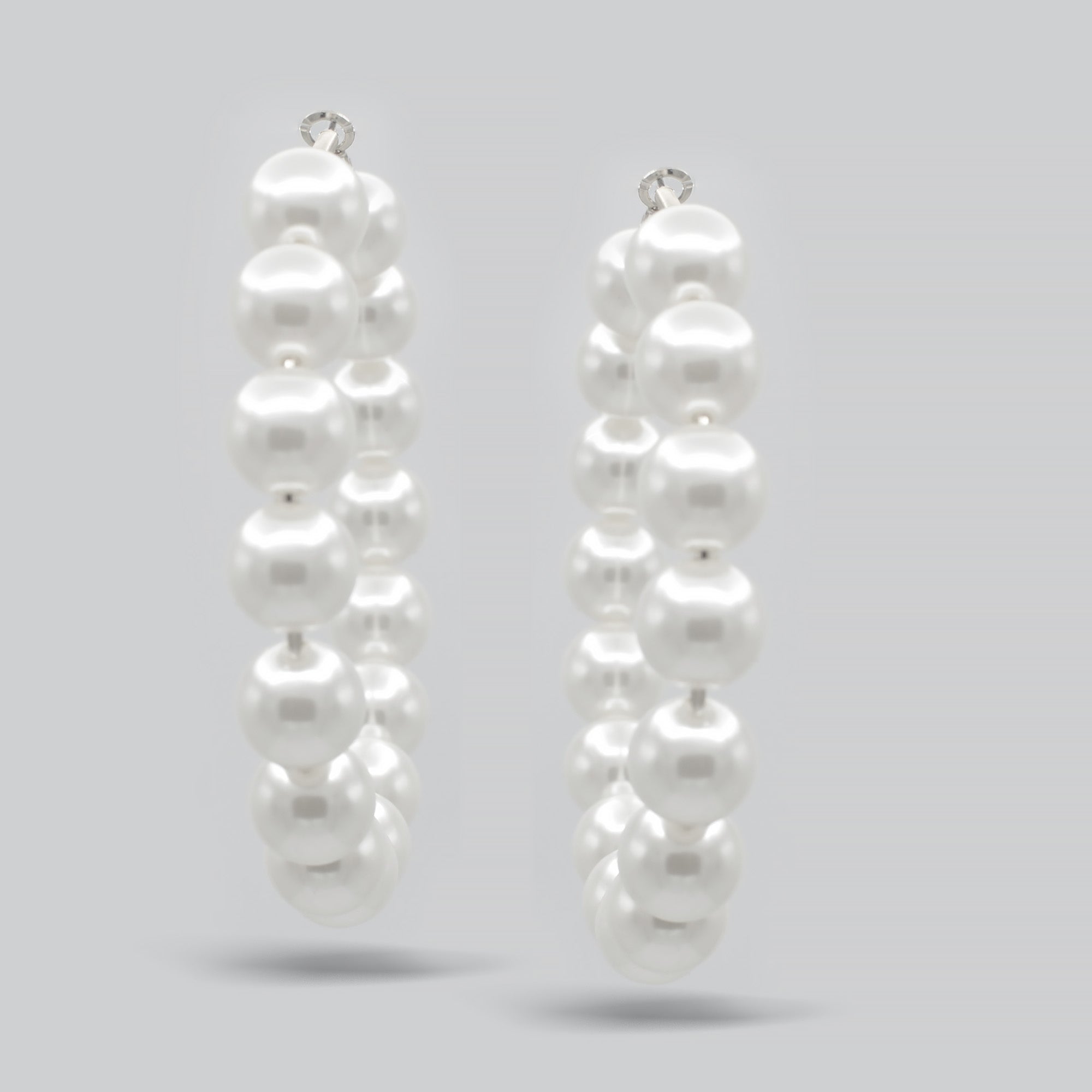 SILVER CREAM PEARL HOOP EARRINGS # HNE90690RDWH(RC11)