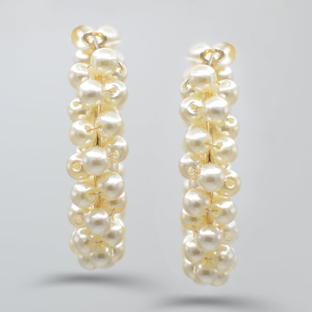 Tazza Women's Chunky Faux Pearl Hoop Earrings | Beaded Cluster Statement Hoops | Elegant Bridal & Evening Fashion Costume Jewelry# HNE90691GDCM(RD18)