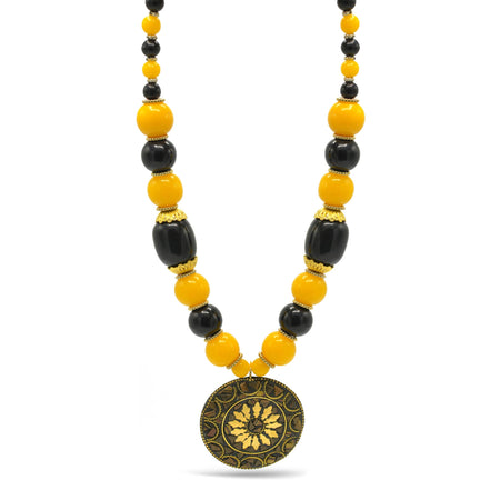 BLACK & AMBER BEADS WITH ROUND GOLD PENDANT NECKLACE # FWNK-2109-73