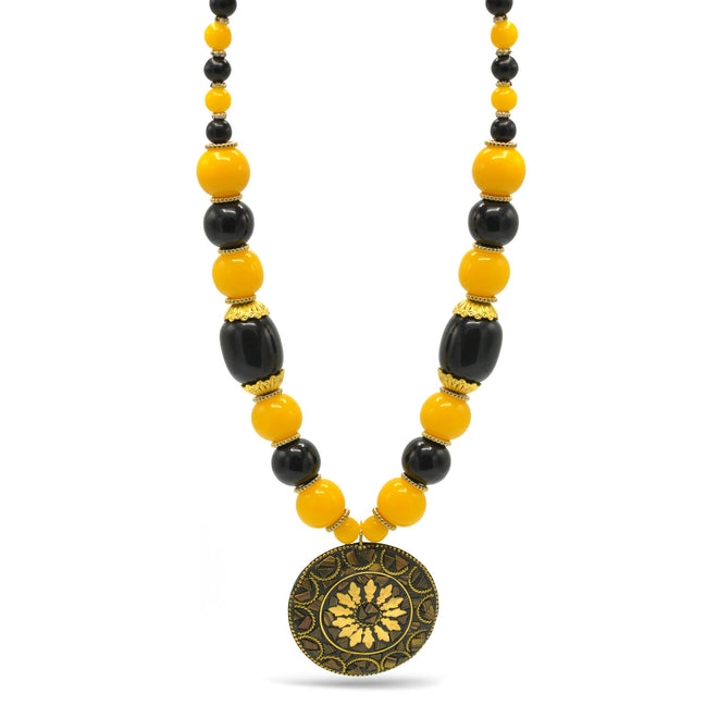BLACK & AMBER BEADS WITH ROUND GOLD PENDANT NECKLACE # FWNK-2109-73