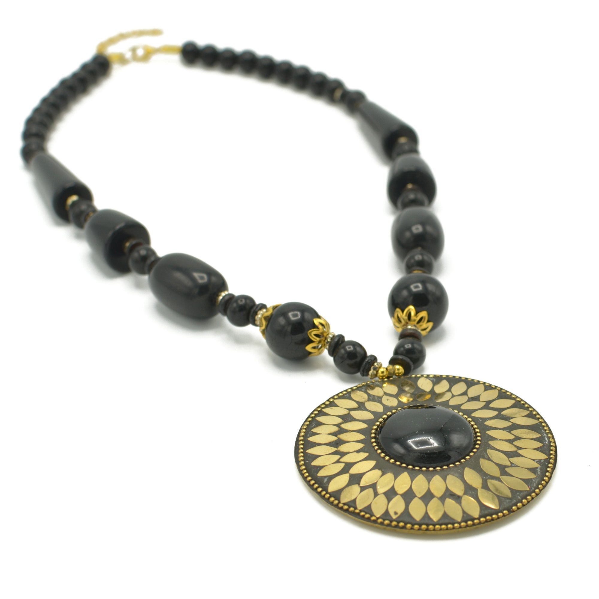 BLACK BEADS WITH ROUND GOLD PENDANT NECKLACE #FWNK-2202-110