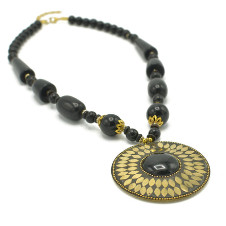 BLACK BEADS WITH ROUND GOLD PENDANT NECKLACE #FWNK-2202-110