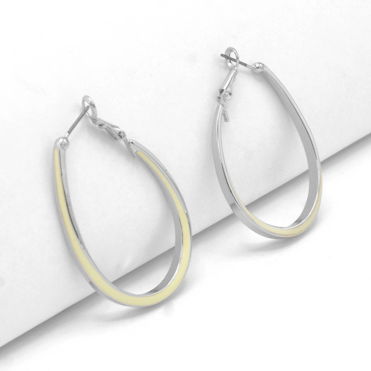SILVER AND CREAM EPOXY OVAL EARRINGS #HNE90728SL