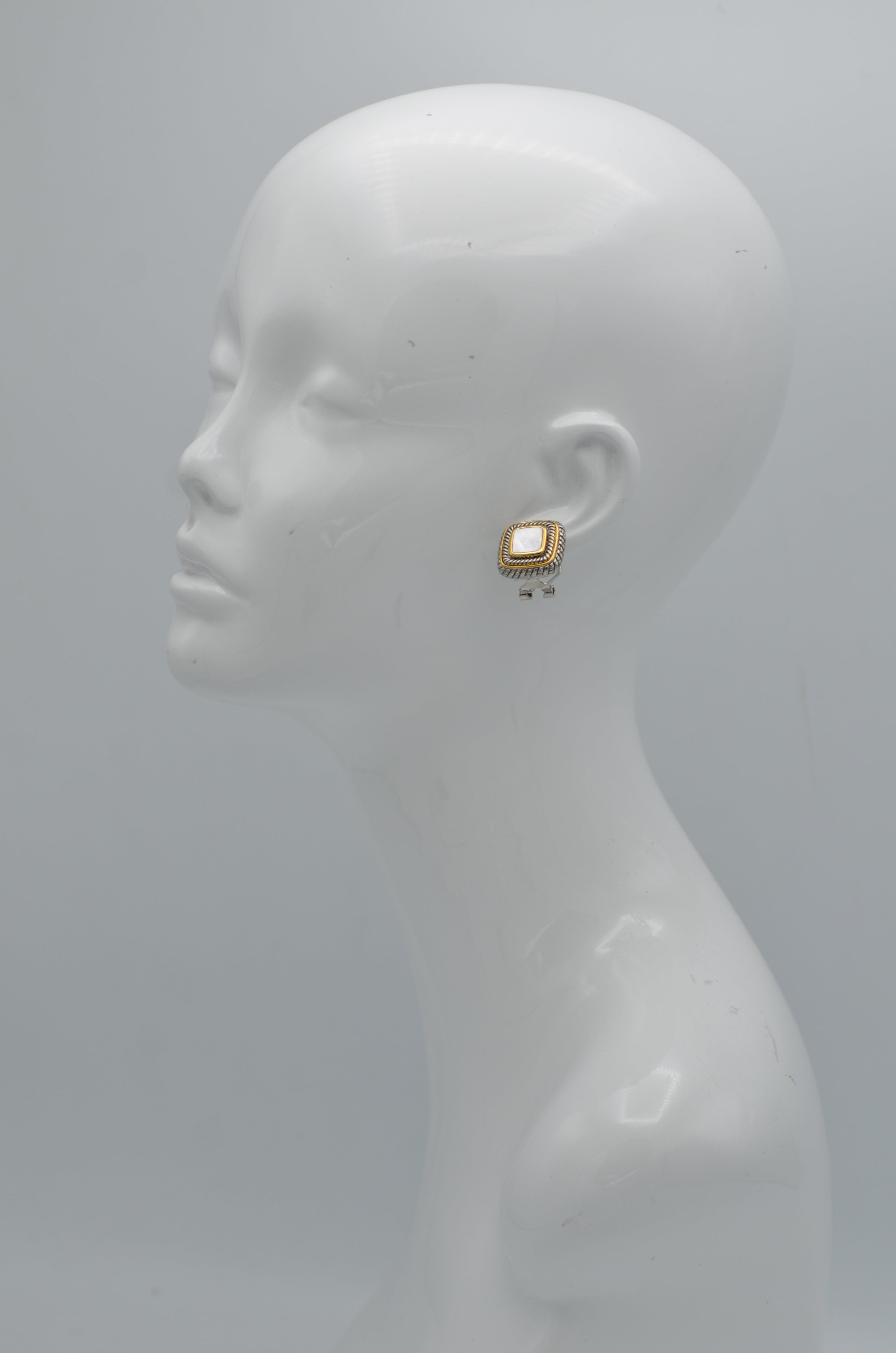 Mother of Pearl Clip-On Earrings – Two-Tone Rope Border Statement Jewelry  1