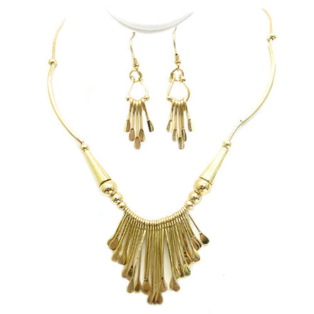 GOLD INTRICATE TRIBAL DESIGN NECKLACE AND EARRINGS SET  #HNNE3241_GOLD (CH3/CG1)