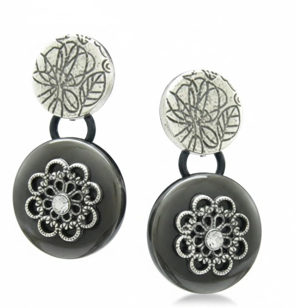 GRAY FLOWER BUTTON EARRINGS  #SE26645_GREY (DB8)