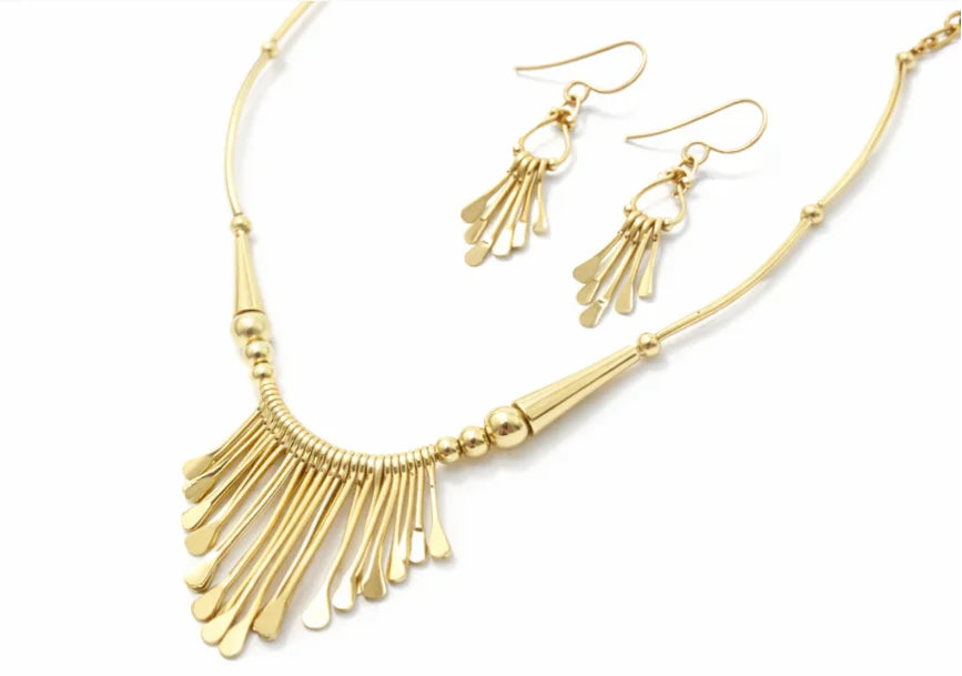 GOLD INTRICATE TRIBAL DESIGN NECKLACE AND EARRINGS SET  #HNNE3241_GOLD (CH3/CG1)
